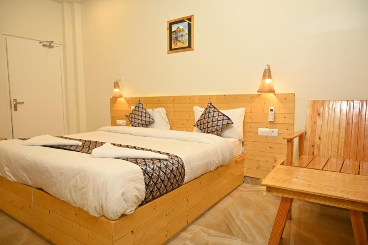 Hotel Ganga Graden Varanasi Exterior photo