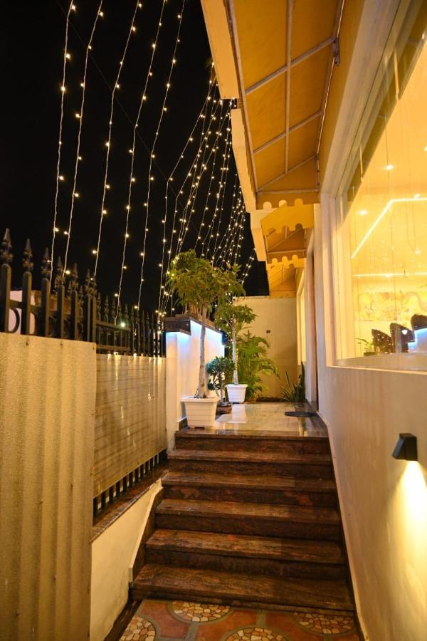 Hotel Ganga Graden Varanasi Exterior photo